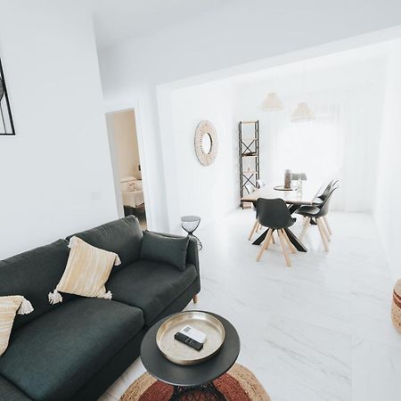 מאלגה Shiny Nab Super Family Apartment מראה חיצוני תמונה