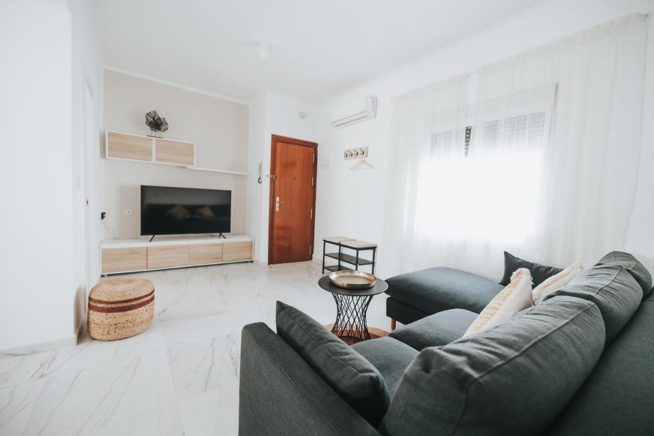 מאלגה Shiny Nab Super Family Apartment מראה חיצוני תמונה