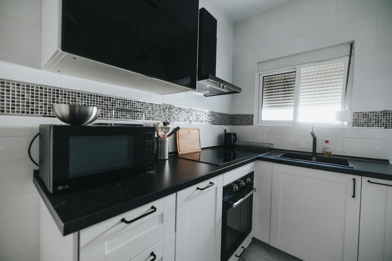 מאלגה Shiny Nab Super Family Apartment מראה חיצוני תמונה